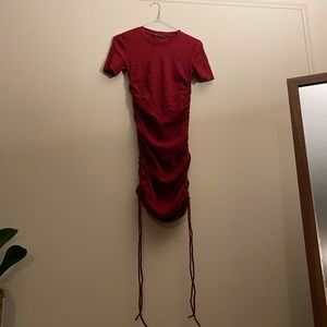 Burgundy NWOT bodycon Zara dress with side ruching and drawstrings, size small